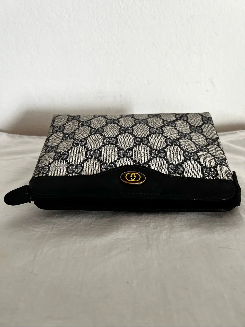 Gucci vintage blue
